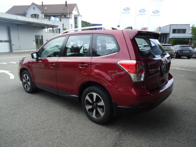 SUBARU Forester Station 2.0 Swiss Plus, Essence, Occasion / Utilisé, Automatique - 4