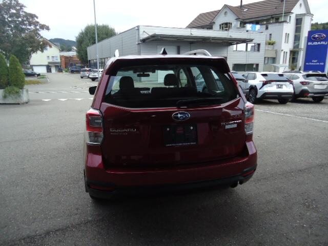 SUBARU Forester Station 2.0 Swiss Plus, Essence, Occasion / Utilisé, Automatique - 5