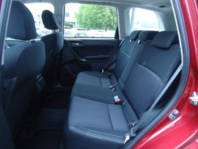 SUBARU Forester Station 2.0 Swiss Plus, Essence, Occasion / Utilisé, Automatique - 7