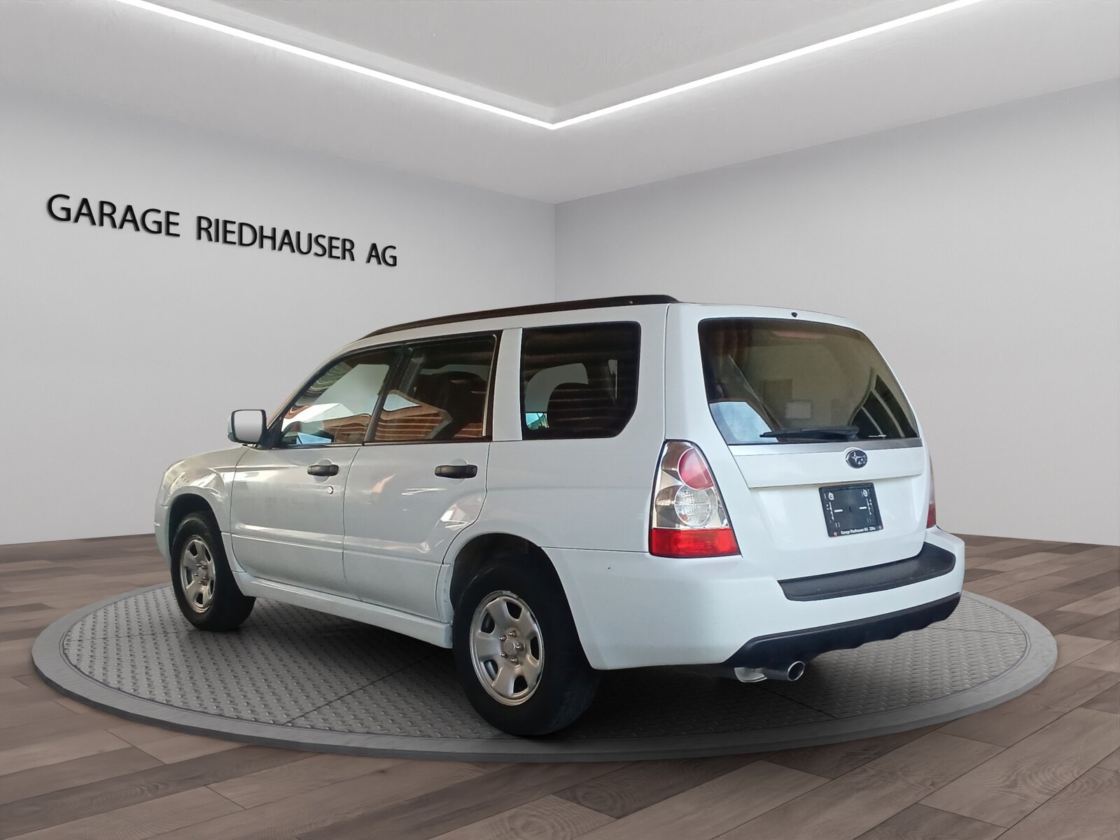SUBARU Forester Station 4x4 2.0 X Swiss, Benzin, Occasion / Gebraucht, Automatik - 4