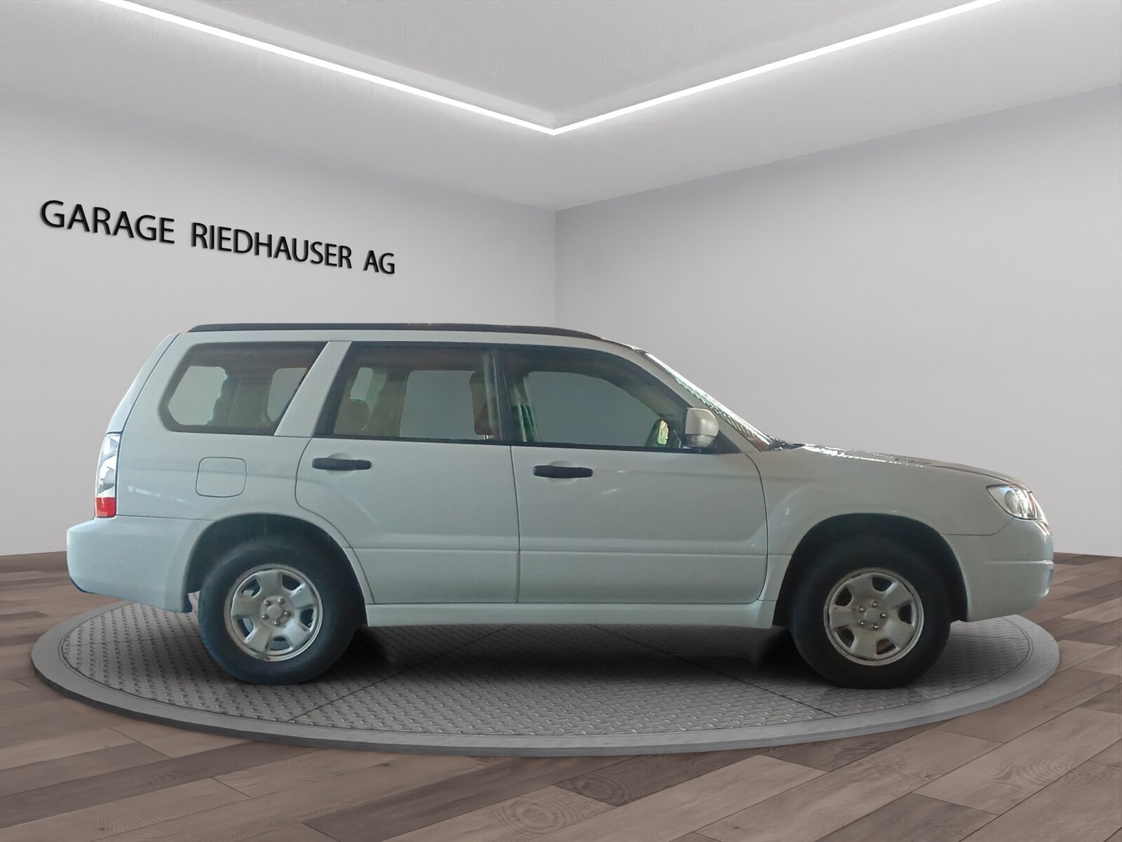 SUBARU Forester Station 4x4 2.0 X Swiss, Benzin, Occasion / Gebraucht, Automatik - 7