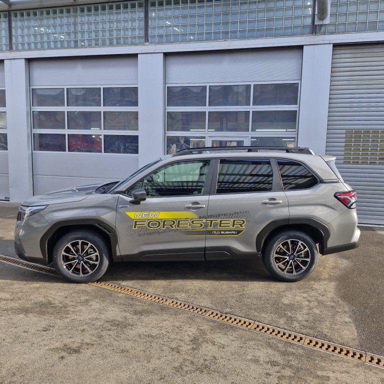 SUBARU FORESTER 2.0i e-Boxer Swiss Plus, Mild-Hybrid Petrol/Electric, Second hand / Used, Automatic - 4