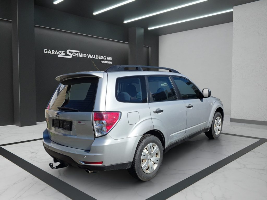 SUBARU Forester 2.0 X Swiss, Essence, Occasion / Utilisé, Manuelle - 4