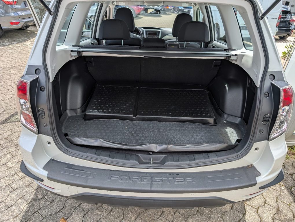 SUBARU FORESTER 2.0 X Swiss Special, Petrol, Second hand / Used, Automatic - 6