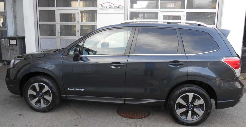 SUBARU 2.0i Swiss 4x4 6MT