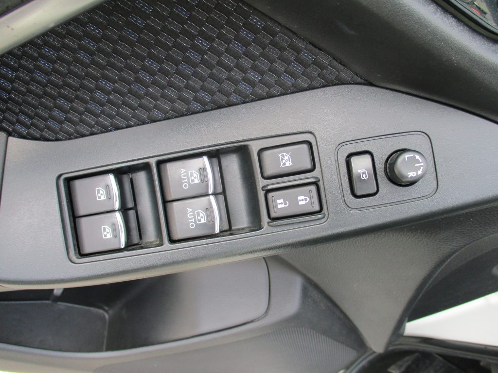 SUBARU FORESTER 2.0 Swiss, Benzina, Occasioni / Usate, Manuale - 7