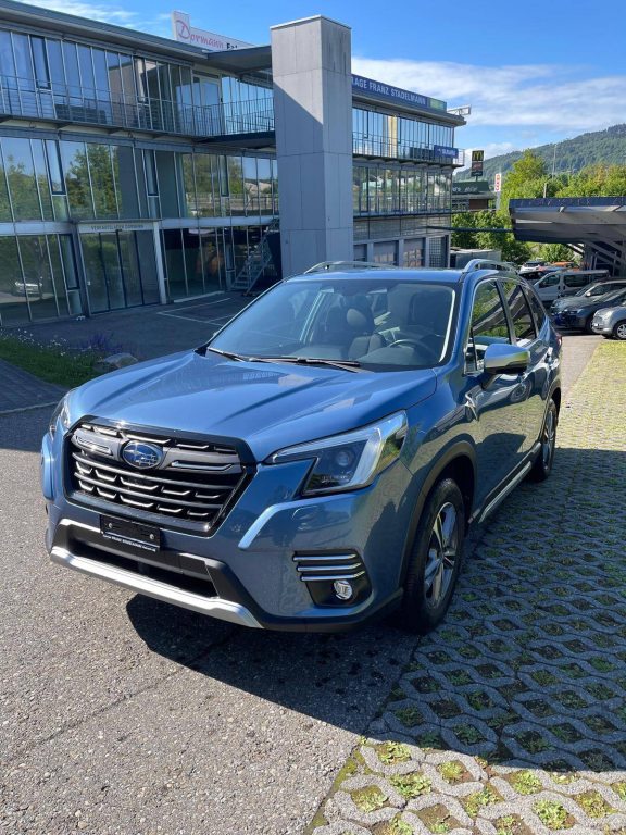 SUBARU FORESTER 2.0i e-Boxer Swiss Plus
