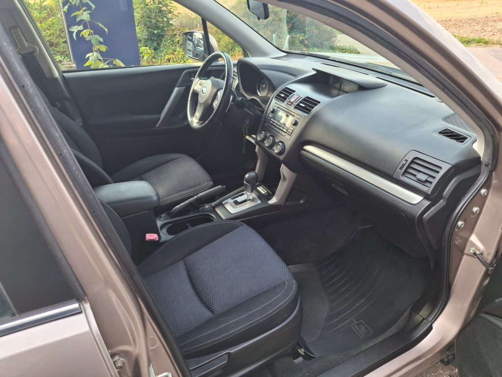SUBARU FORESTER 2.0 Swiss, Benzin, Occasion / Gebraucht, Automatik - 6