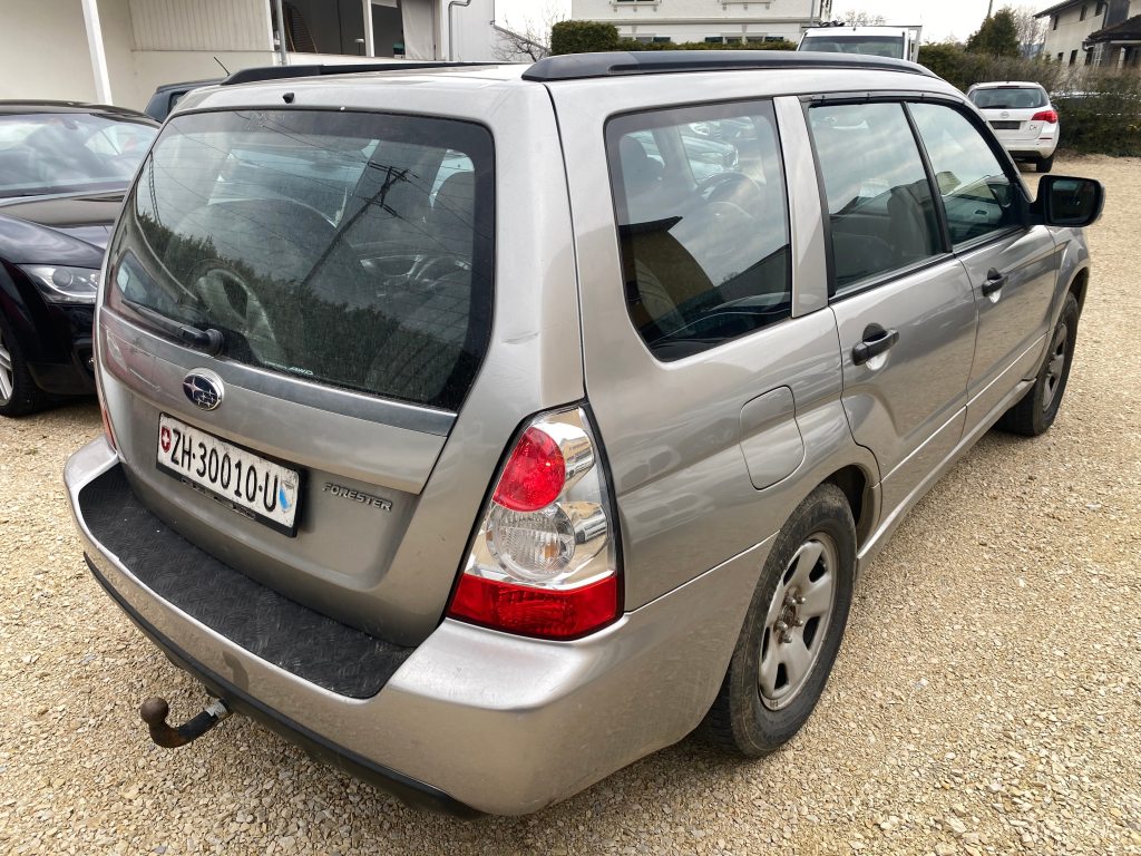 SUBARU FORESTER 2.0 X Swiss, Essence, Occasion / Utilisé, Automatique - 5