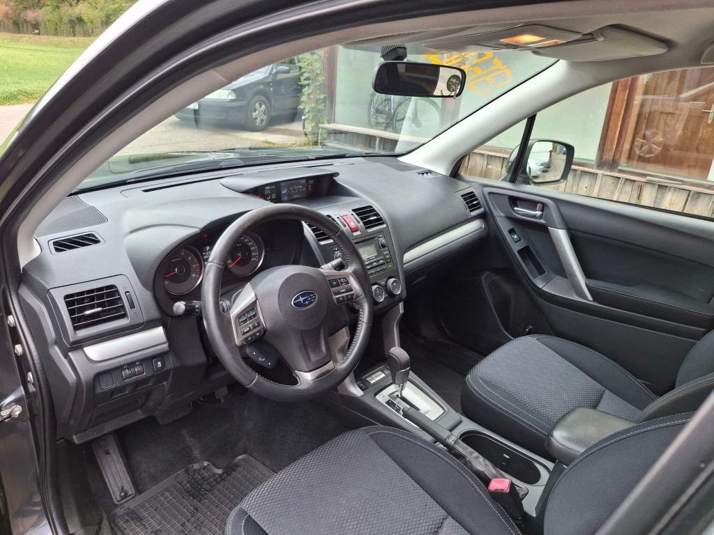 SUBARU 2.0 Swiss, Petrol, Second hand / Used, Automatic - 6