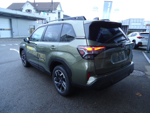 SUBARU Forester Station 2.0i e-Boxer Swiss Plus, Hybride Leggero Benzina/Elettrica, Auto dimostrativa, Automatico - 3