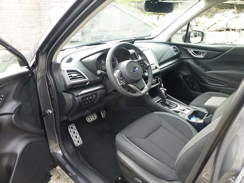 SUBARU Forester Station 2.0i e-Boxer Swiss Plus, Voll-Hybrid Benzin/Elektro, Vorführwagen, Automatik - 3