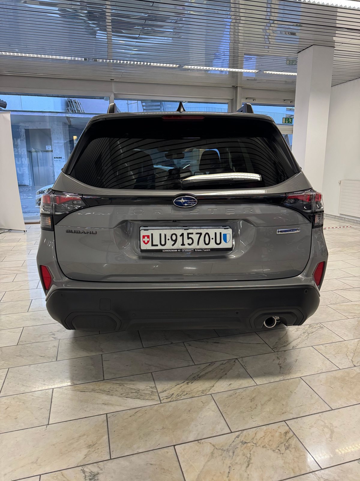 SUBARU Forester Station 2.0i e-Boxer Swiss Plus, Voll-Hybrid Benzin/Elektro, Vorführwagen, Automatik - 4