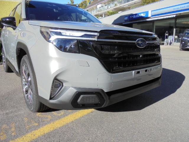 SUBARU Forester Station 2.0i e-Boxer Luxury, Mild-Hybrid Benzin/Elektro, Vorführwagen, Automatik - 3