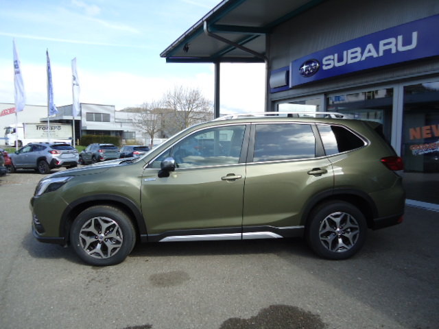 SUBARU Forester Station 2.0i e-Boxer Swiss Plus, Hybride Integrale Benzina/Elettrica, Auto dimostrativa, Automatico - 3