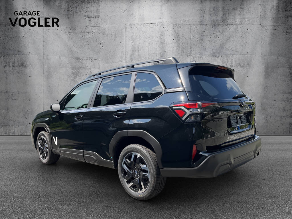SUBARU Forester Station 2.0i e-Boxer Swiss Plus, Mild-Hybrid Petrol/Electric, Ex-demonstrator, Automatic - 3
