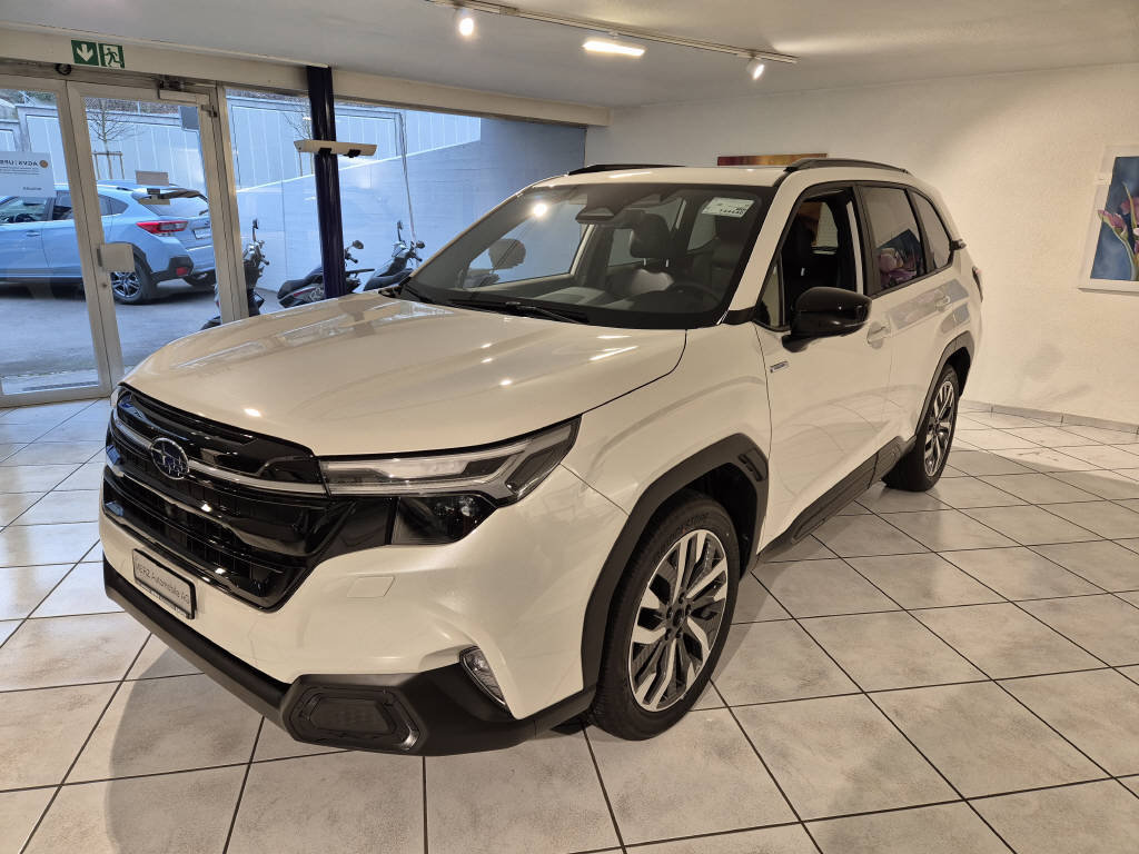 SUBARU Forester Station 2.0i e-Boxer Luxury