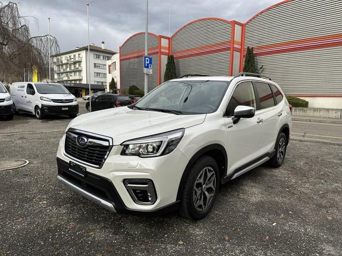SUBARU Forester Station 2.0i e-Boxer Swiss Plus, Second hand / Used, Automatic