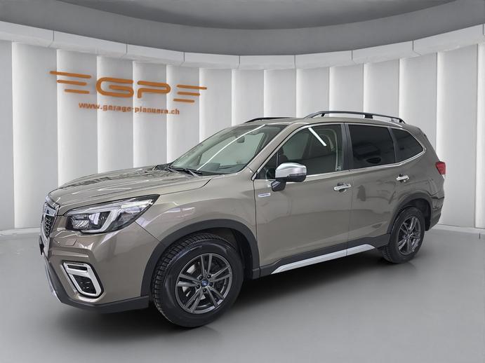 SUBARU Forester Station 2.0i e-Boxer Swiss Plus, Mild-Hybrid Petrol/Electric, Second hand / Used, Automatic