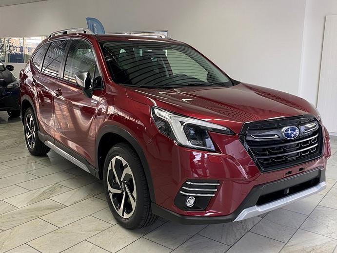 SUBARU Forester 2.0i e-Boxer Luxury Lineartronic, Ex-demonstrator, Automatic