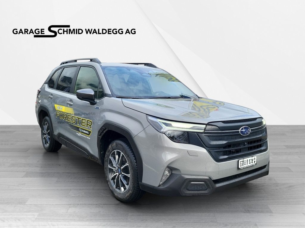SUBARU Forester Station 2.0i e-Boxer Swiss Plus, Hybride Leggero Benzina/Elettrica, Auto dimostrativa, Automatico