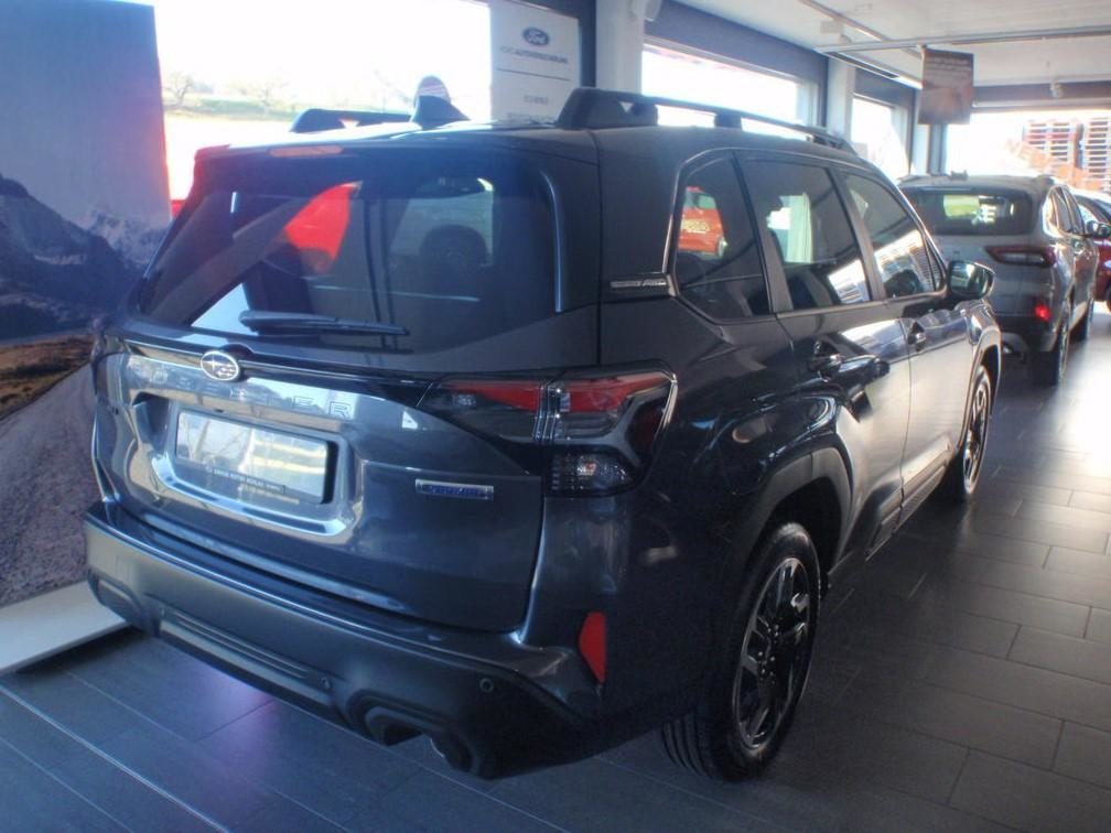 SUBARU Forester Station 2.0i e-Boxer Swiss Plus, Hybride Leggero Benzina/Elettrica, Auto dimostrativa, Automatico - 4