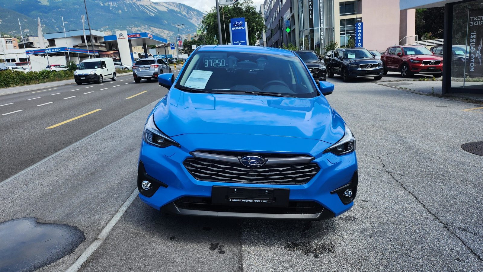 SUBARU Impreza 2.0i e-Boxer Swiss Plus
