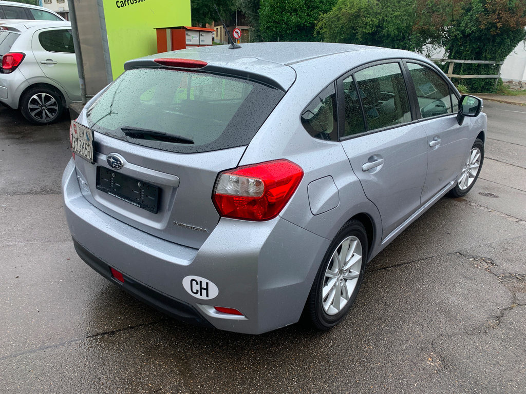 SUBARU Impreza Wagon 1.6i Swiss Two, Petrol, Second hand / Used, Manual - 6