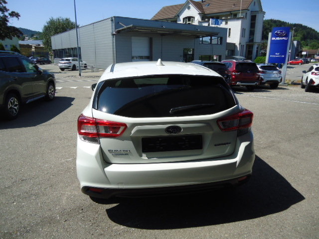 SUBARU Impreza 2.0i Swiss Plus, Essence, Occasion / Utilisé, Automatique - 5