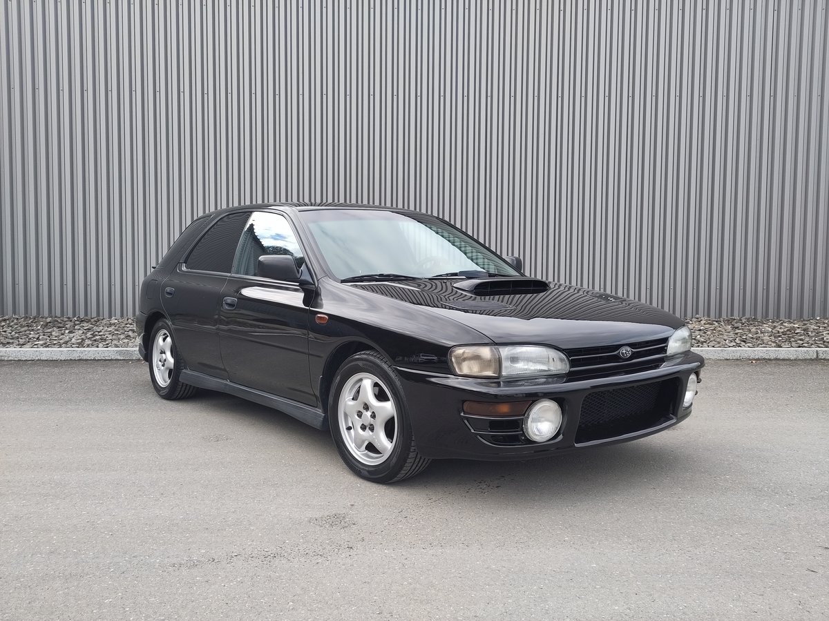 SUBARU Impreza 2.0 Turbo