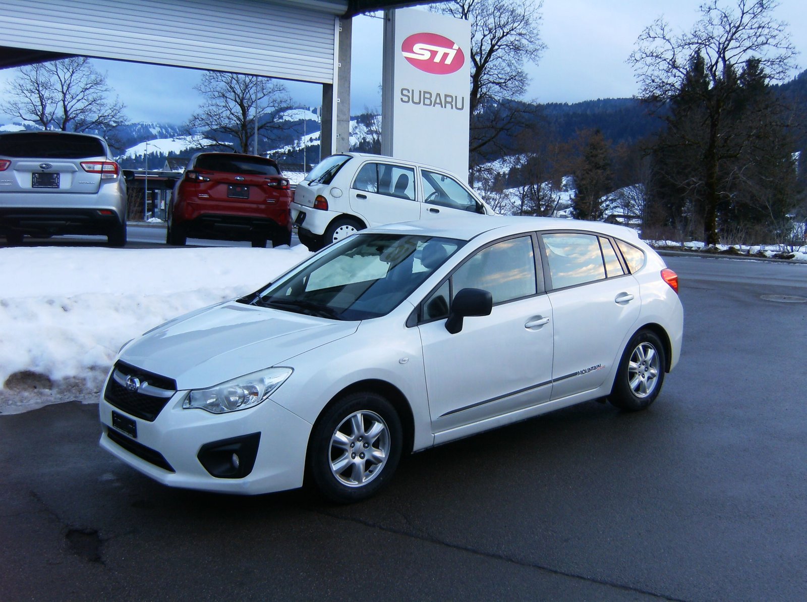 SUBARU Impreza 1.6 Swiss two CVT