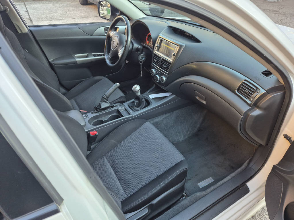 SUBARU Impreza Wagon 2.5T, Benzin, Occasion / Gebraucht, Handschaltung - 6