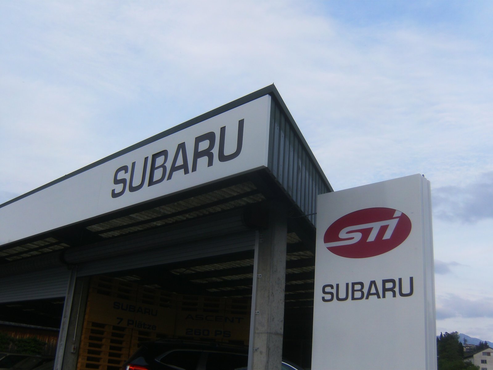 SUBARU Impreza 2.0 Swiss Sport Lineartronic, Benzin, Occasion / Gebraucht, Automatik - 2