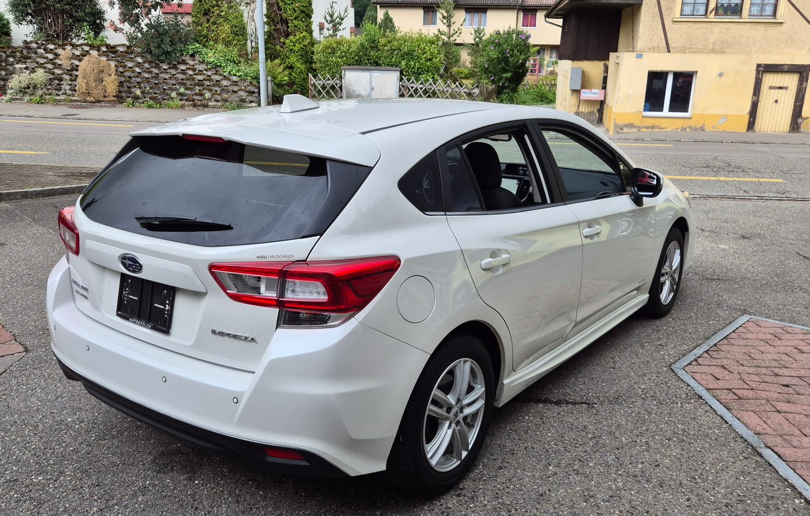 SUBARU Impreza 2.0 Luxury AWD, Benzin, Occasion / Gebraucht, Automatik - 3