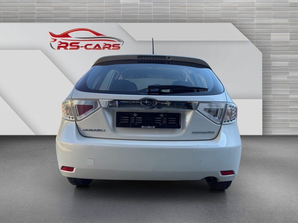 SUBARU IMPREZA 1.5 R Swiss, Petrol, Second hand / Used, Automatic - 4