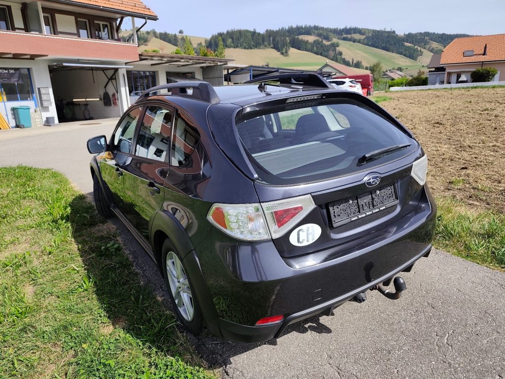 SUBARU 2.0 X XV Trend, Petrol, Used, Manual - 4