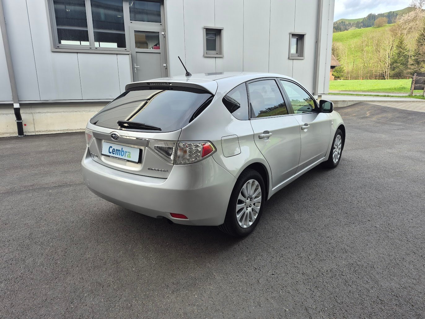 SUBARU Impreza 2.0R Swiss, Petrol, Second hand / Used, Manual - 5