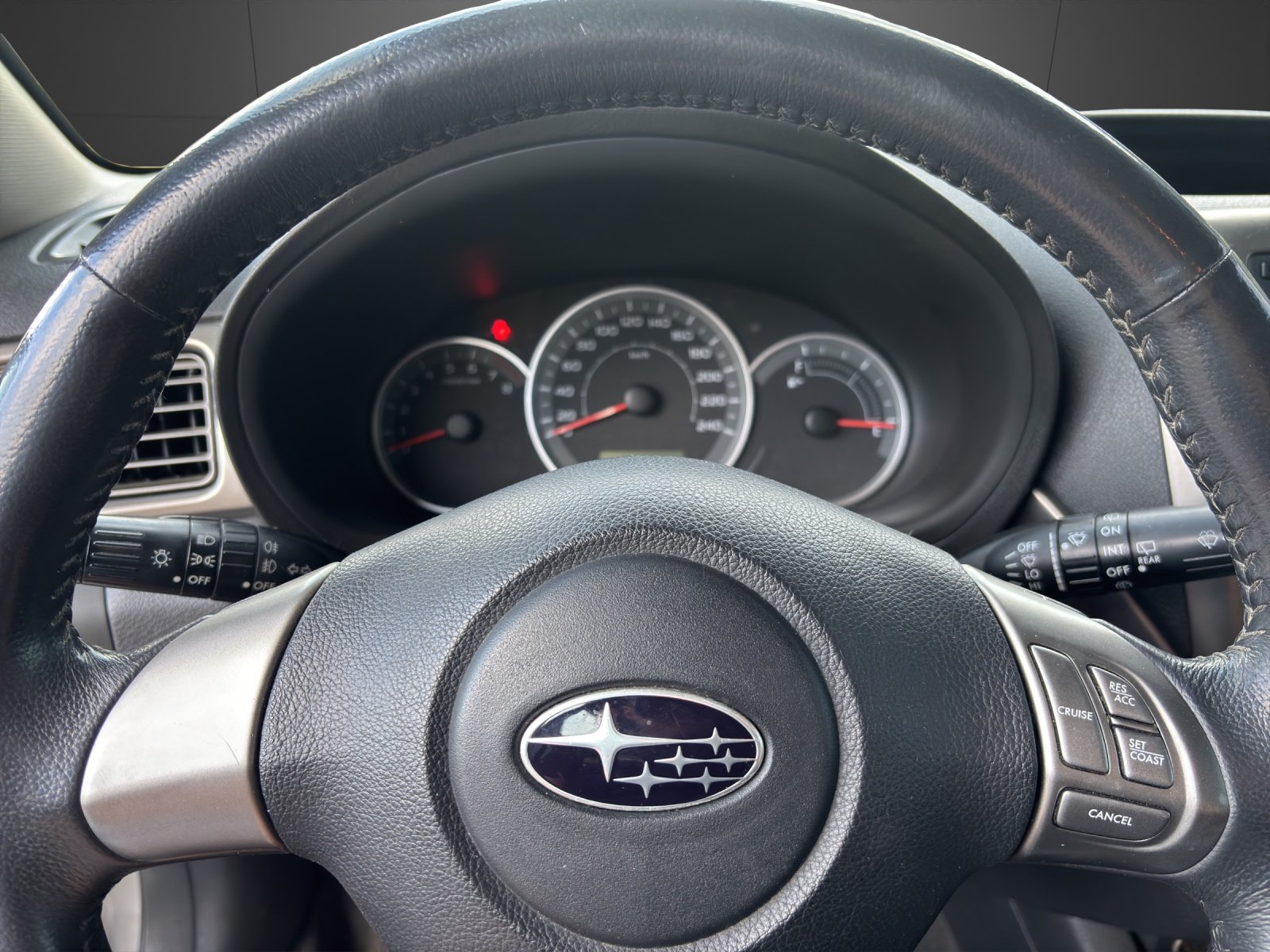 SUBARU Impreza 2.0R Comfort Automatic, Benzin, Occasion / Gebraucht, Automatik - 6