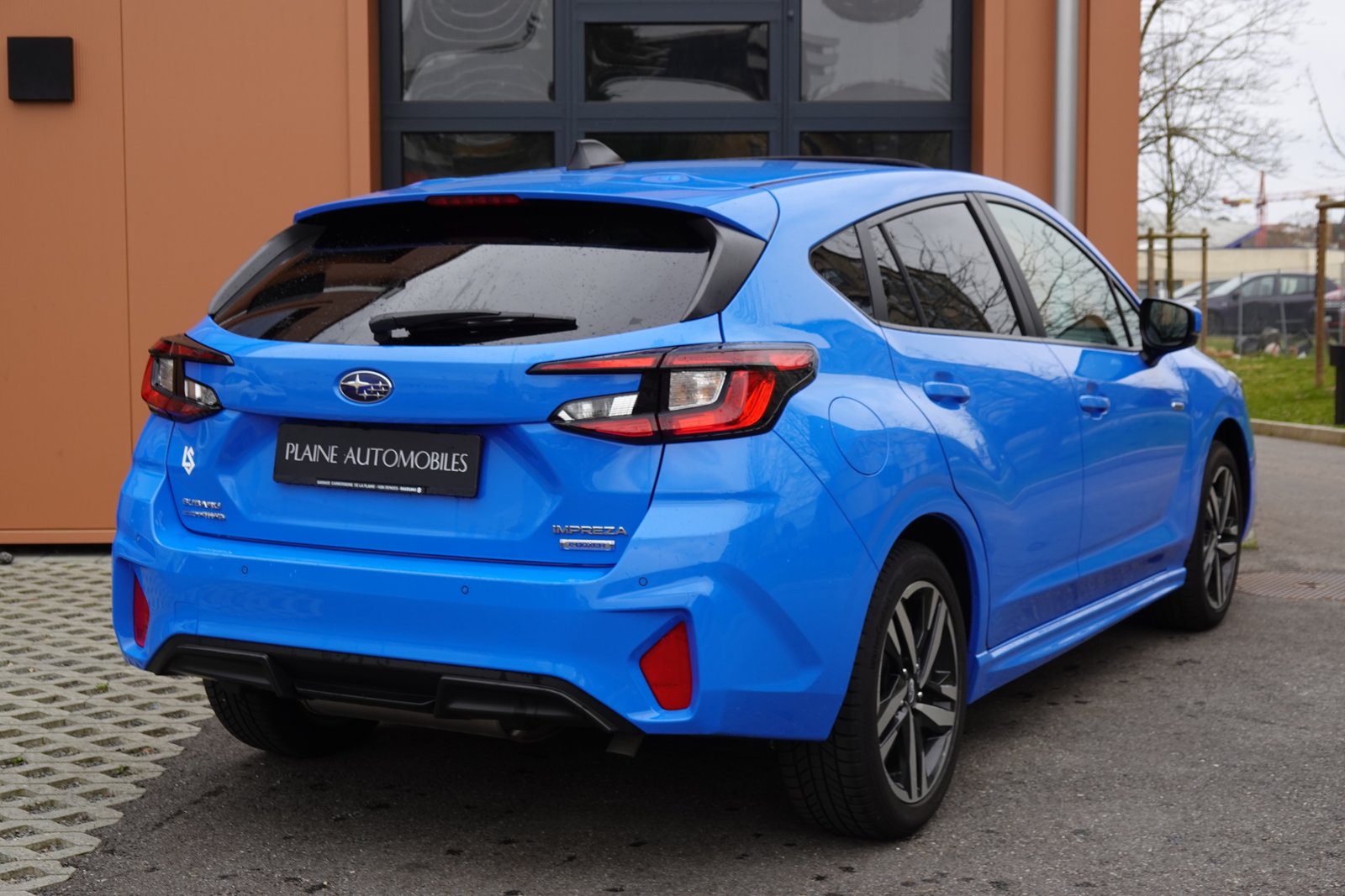 SUBARU Impreza 2.0 e-Boxer Luxury AWD Lineartronic - Toit O, Voll-Hybrid Benzin/Elektro, Occasion / Gebraucht, Automatik - 7