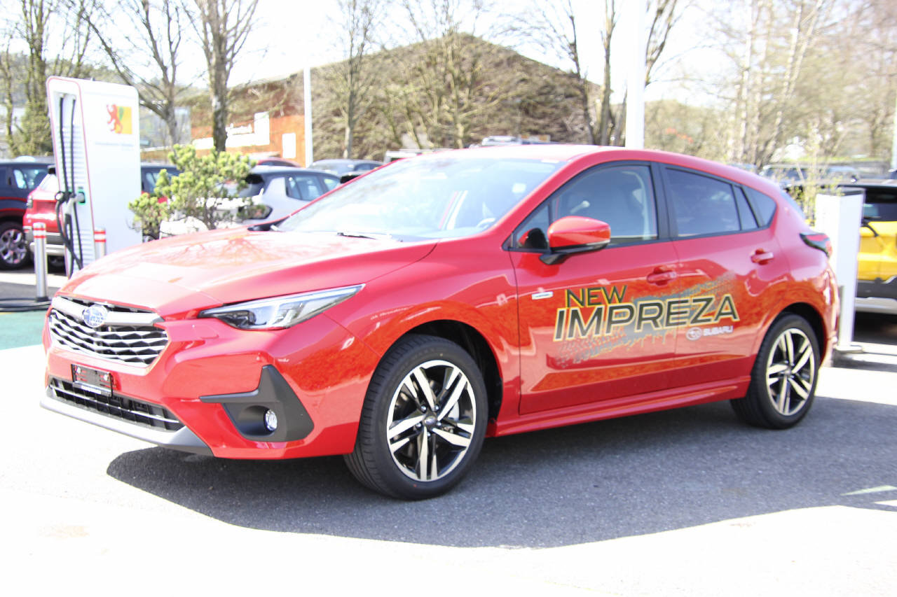 SUBARU Impreza 2.0i e-Boxer Swiss Plus, Full-Hybrid Petrol/Electric, Ex-demonstrator, Automatic - 6