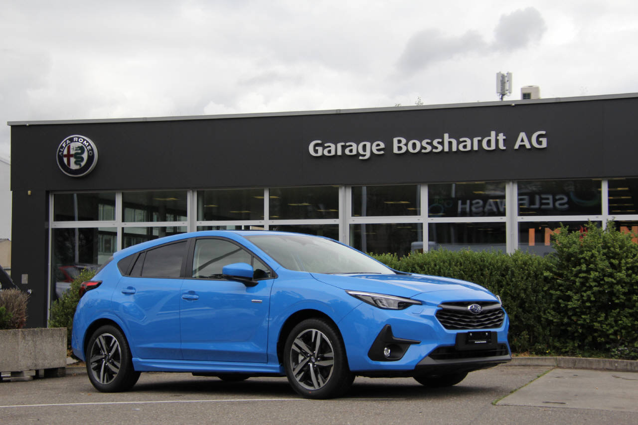 SUBARU Impreza 2.0i e-Boxer Luxury