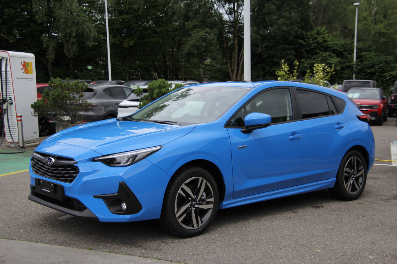 SUBARU Impreza 2.0i e-Boxer Luxury, Hybride Leggero Benzina/Elettrica, Auto dimostrativa, Automatico - 6