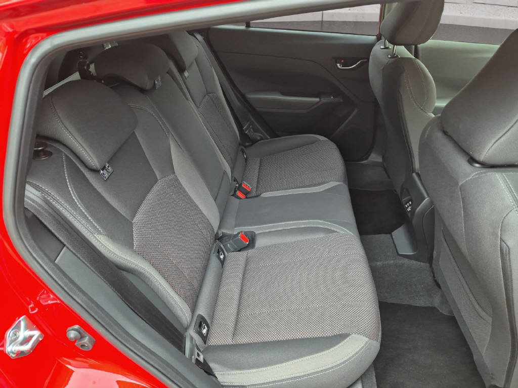 SUBARU Impreza 2.0i e-Boxer Swiss Plus, Hybride Integrale Benzina/Elettrica, Auto dimostrativa, Automatico - 7