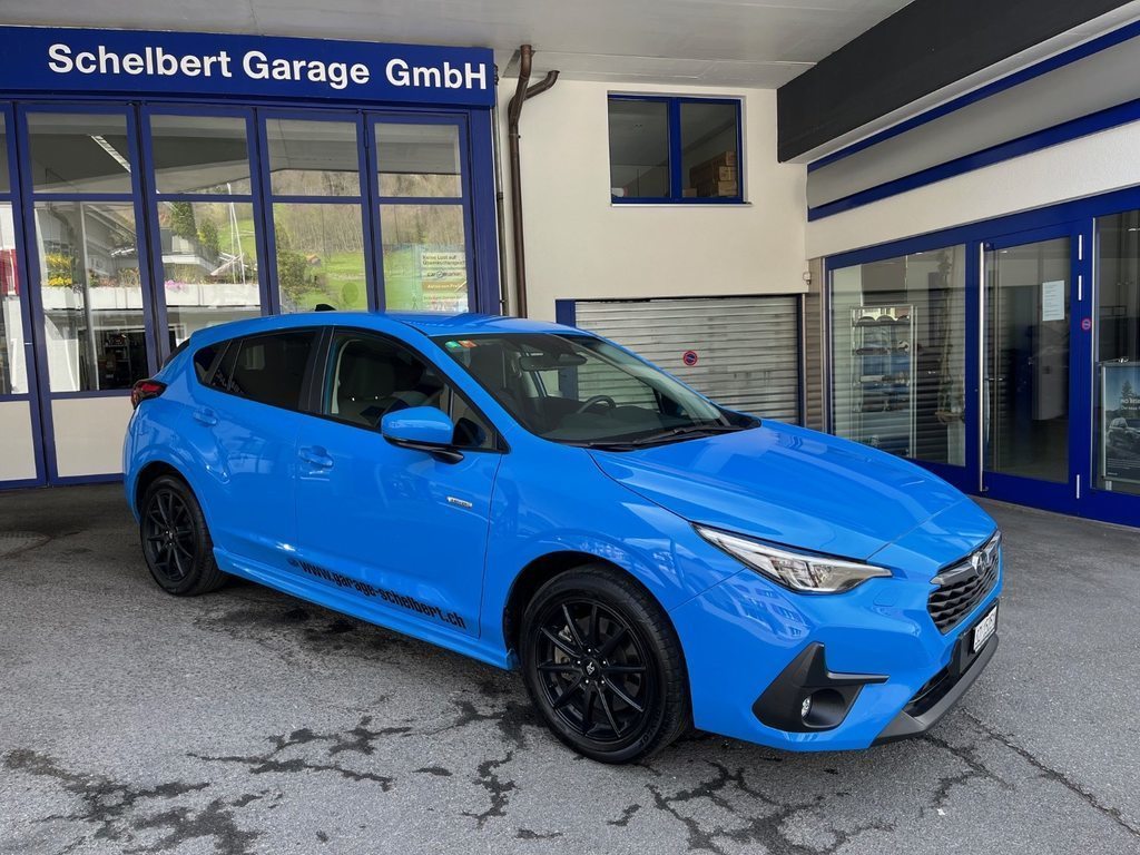 SUBARU Impreza 2.0i e-Boxer Swiss Plus