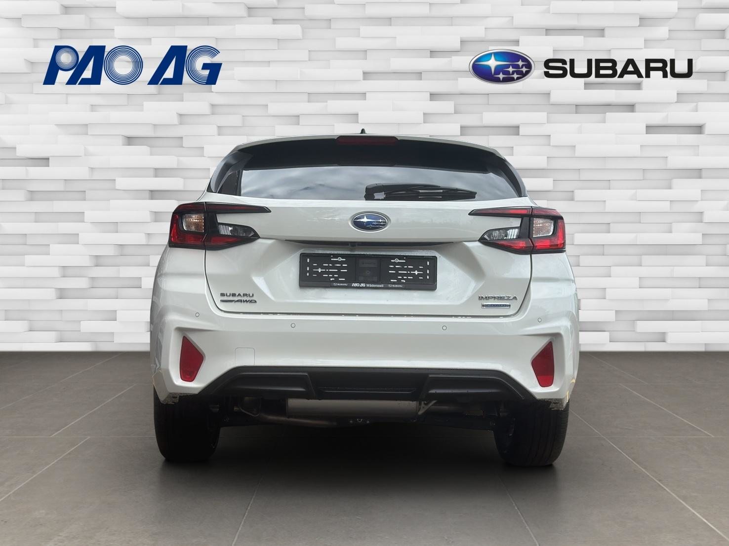 SUBARU Impreza 2.0i e-Boxer Swiss Plus, Mild-Hybrid Petrol/Electric, Ex-demonstrator, Automatic - 4