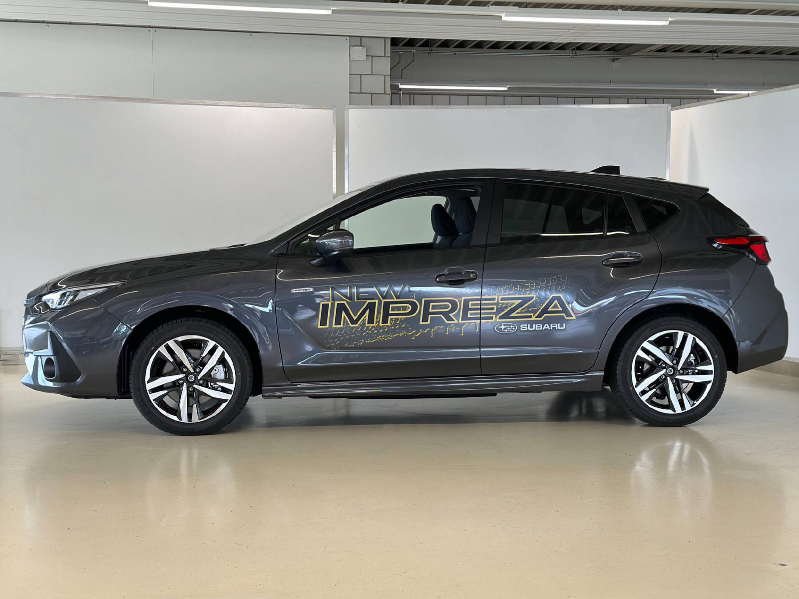 SUBARU Impreza 2.0i e-Boxer Swiss Plus, Hybride Léger Essence/Électricité, Voiture de démonstration, Automatique - 3