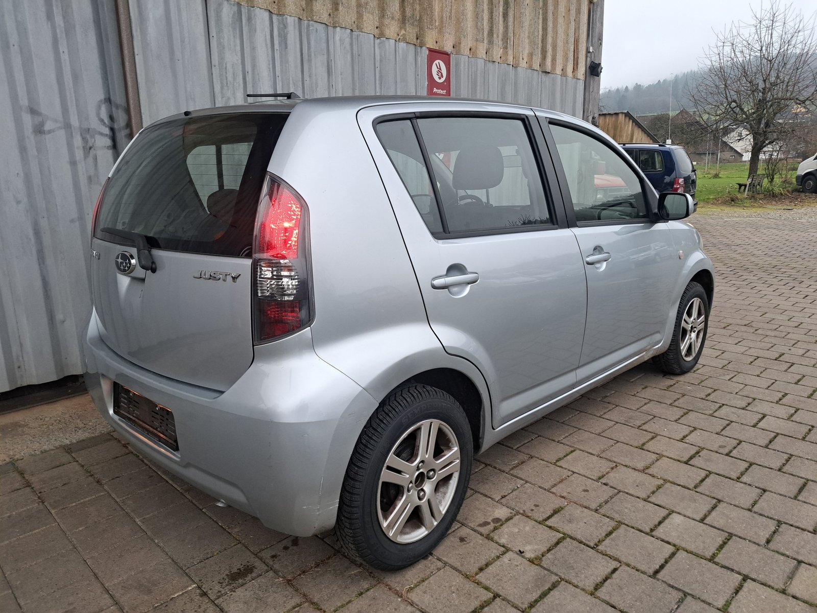 SUBARU Justy 1.0, Benzin, Occasion / Gebraucht, Handschaltung - 2