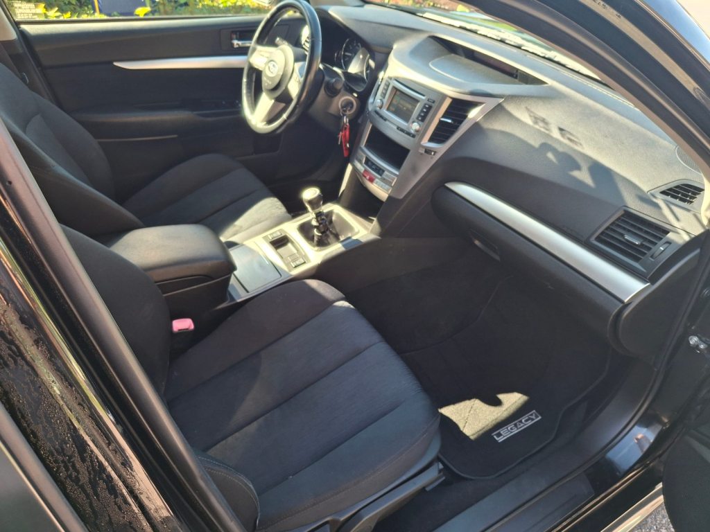 SUBARU 2.0i Swiss, Essence, Occasion / Utilisé, Manuelle - 6