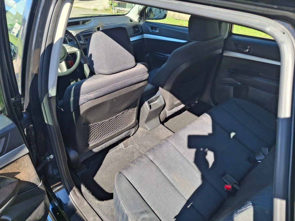 SUBARU 2.0i Swiss, Essence, Occasion / Utilisé, Manuelle - 7