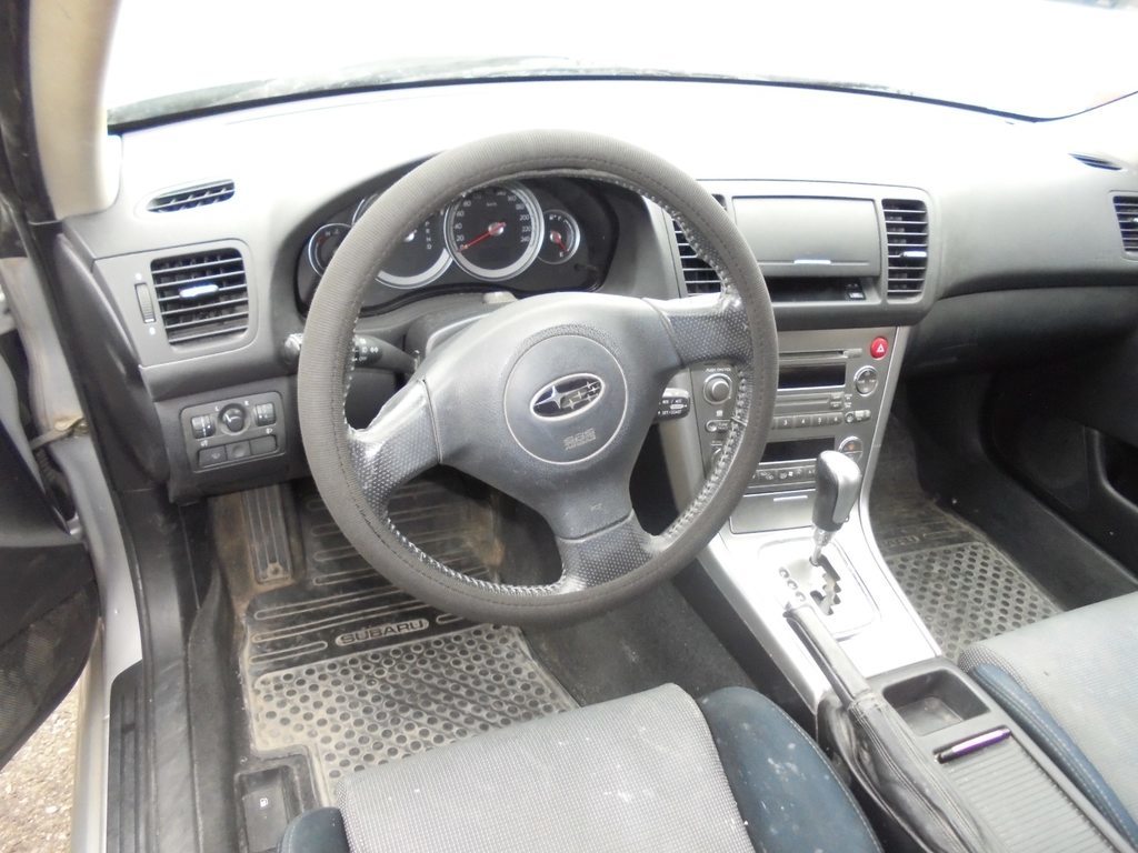 SUBARU Legacy Station 2.0 R Classic, Petrol, Second hand / Used, Automatic - 3